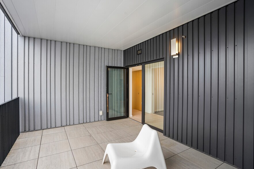 Building Photo - 12 NE Fremont St