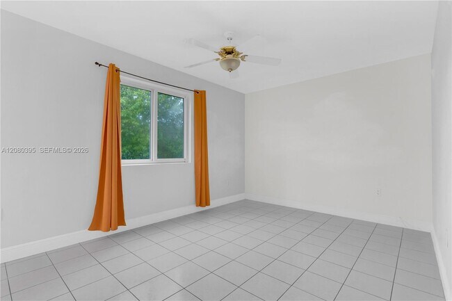 Building Photo - 9441 SW 27th Dr