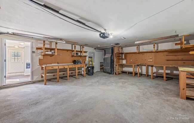 Building Photo - 548 N Hainesville Rd