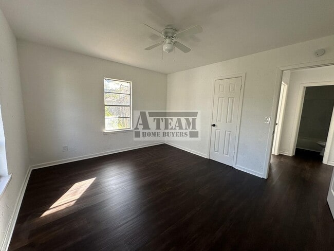 Building Photo - Renovated 2 Bed 1 Bath house for rent in Trinidad!