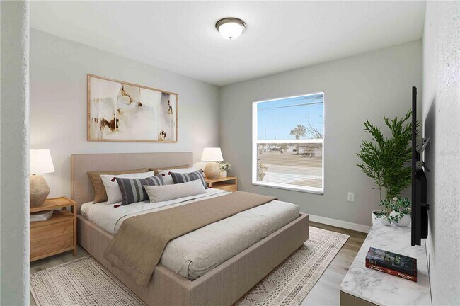 Building Photo - 6336 Florida Cir W