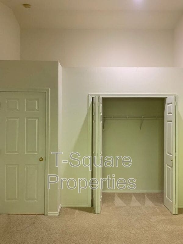 Building Photo - 13252 NE 183rd St