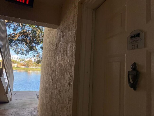 Building Photo - 3670 N 56th Ave