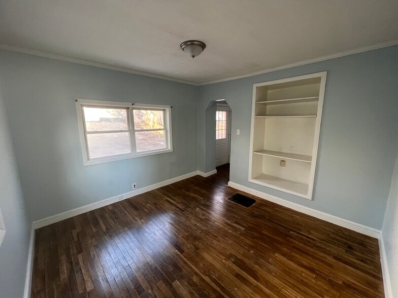 Building Photo - 26 Highland Ln