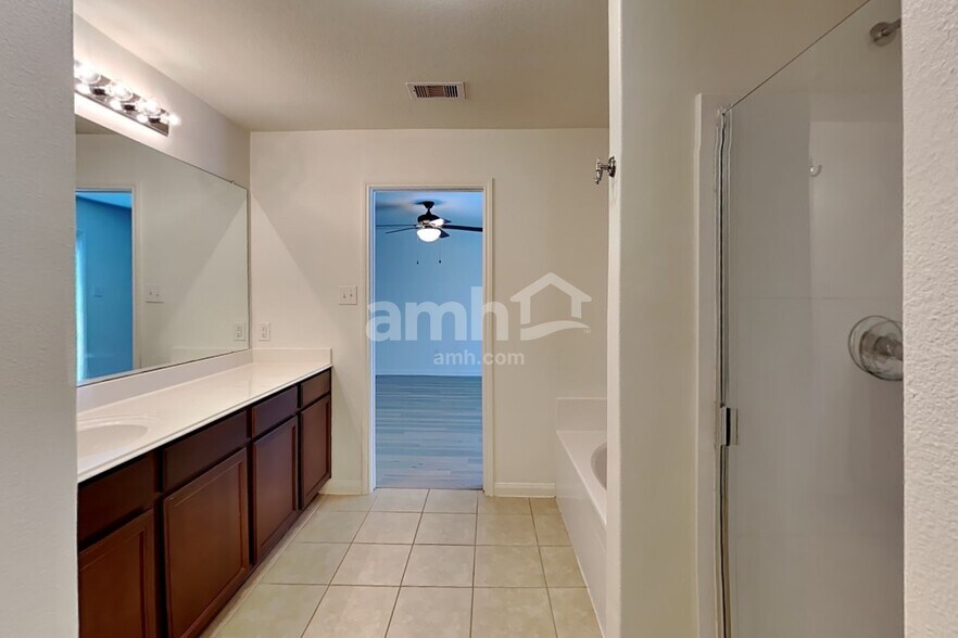 Building Photo - 22431 Bauer Canyon Dr