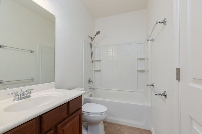 Building Photo - STALLION MOUNTAIN - HUGE 4 BEDROOM, 3 BATH UPGRADED SINGLE STORY