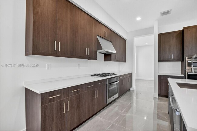 Building Photo - 8215 Crystal Downs Ave