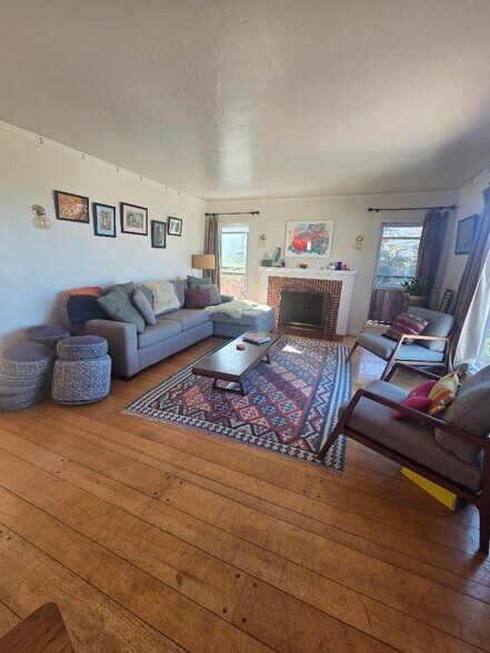 Building Photo - 6746 Cutting Blvd