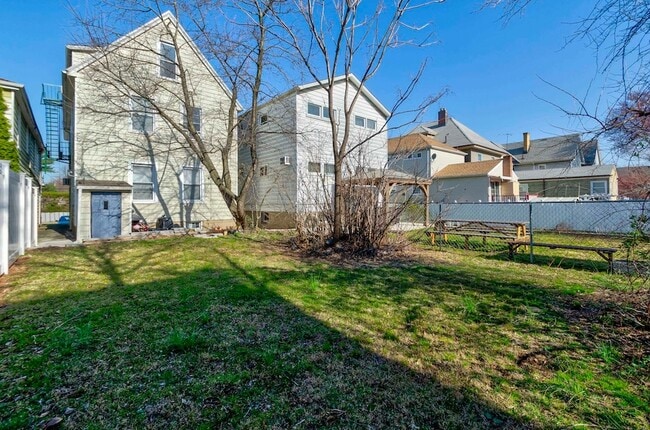 Building Photo - 788 Avenue A Ave