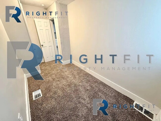 Building Photo - Cottage with a large porch