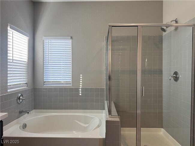 Building Photo - 5117 Fiery Sky Ridge St