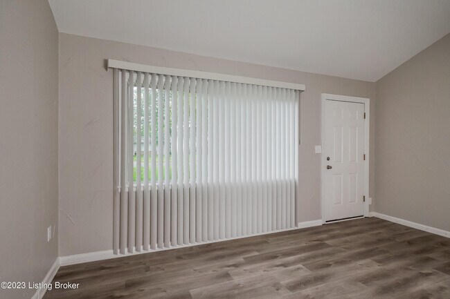 Building Photo - 7300 Betsy Ross Dr
