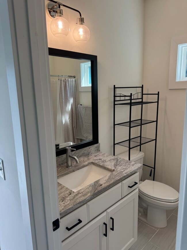 Building Photo - Tastefully Built Modern Durham Home