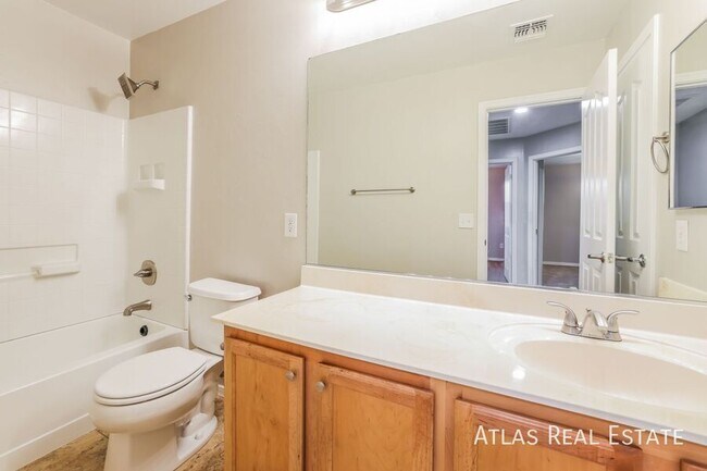 Building Photo - 4814 E Canary Grass Dr