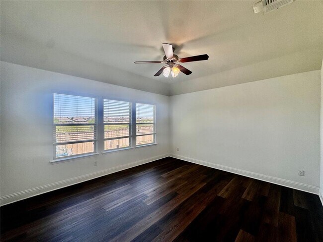 Building Photo - 3032 Angelina Ct