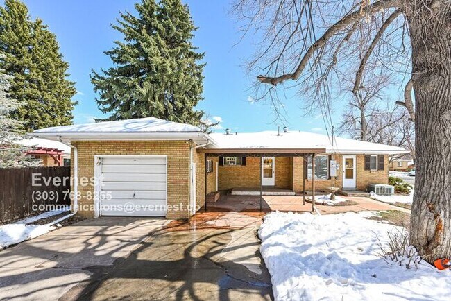 Primary Photo - Charming 3-Bedroom Home in Prime Englewood...