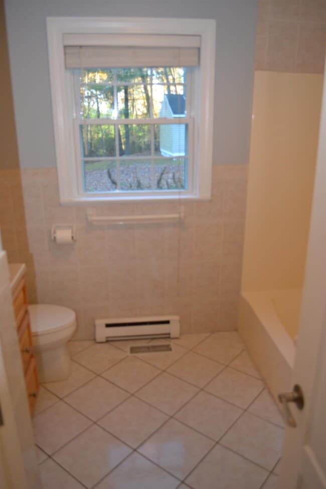 Building Photo - 10 Madden Rd