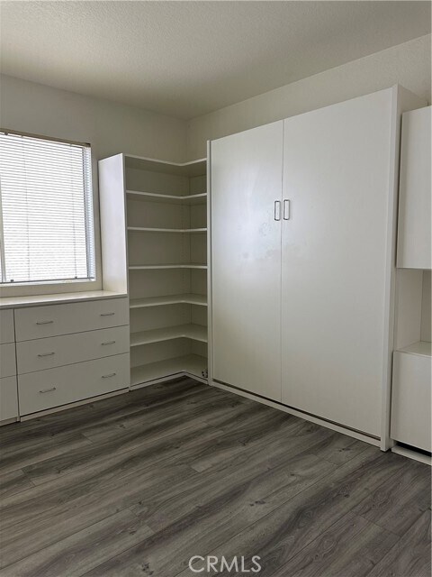 Building Photo - 4 Gettysburg