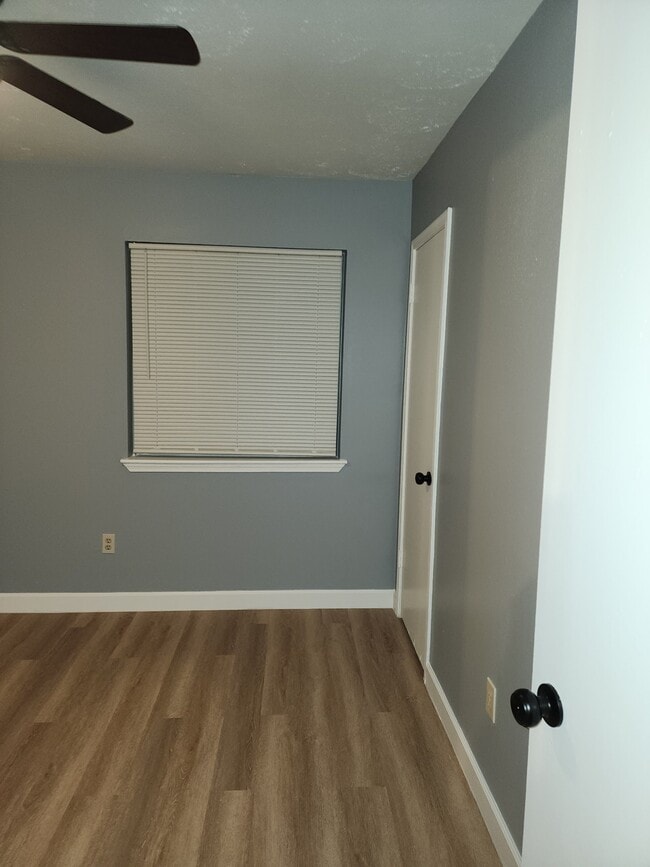 Building Photo - 517 S Downing St