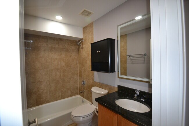 Building Photo - 17528 71st Ave