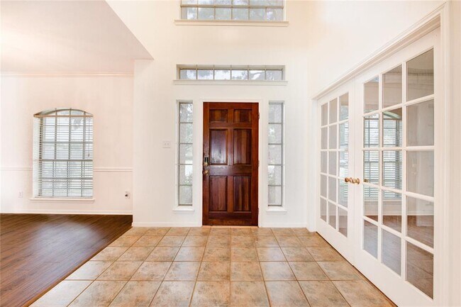 Building Photo - 15206 Garett Green Cir