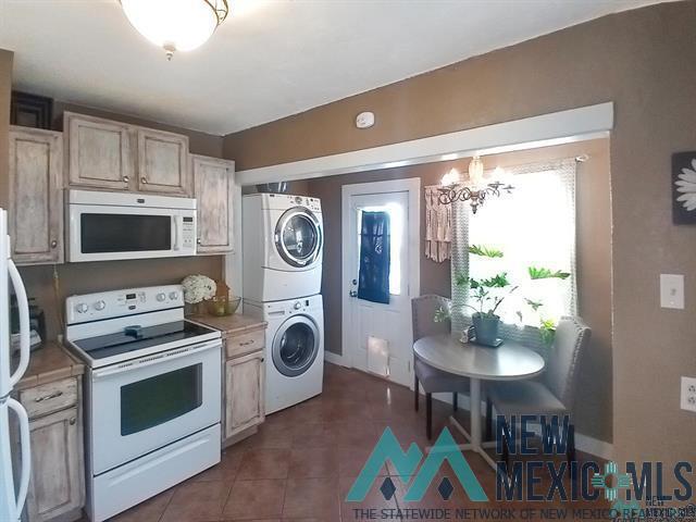 Building Photo - 1900 Axtell St