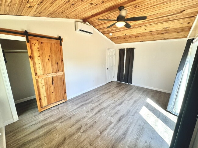 Building Photo - Cute newer home with large fenced yard!