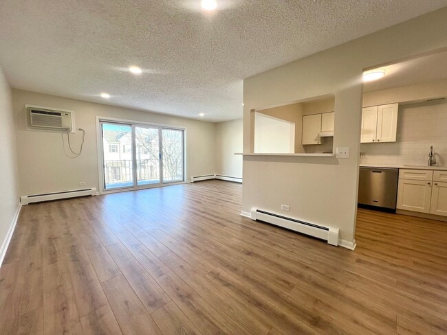 Building Photo - 1279 Harding Ave