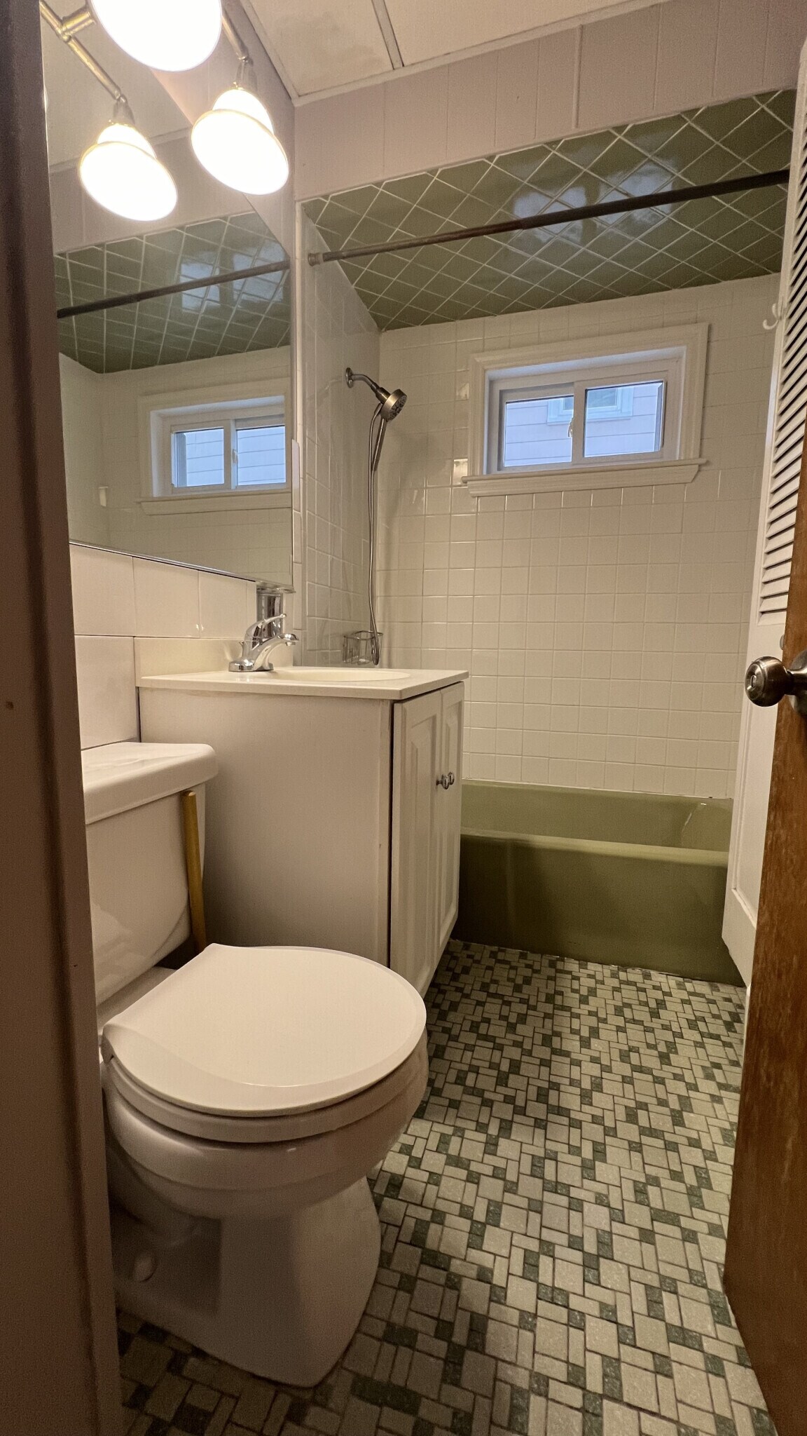 Building Photo - 75 Pearson Rd