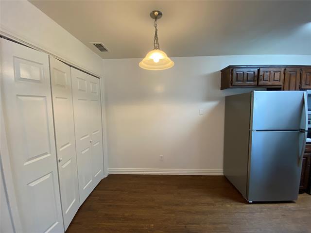 Building Photo - 2110 Stone Moss Ln