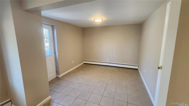 Building Photo - 149 N Country Rd