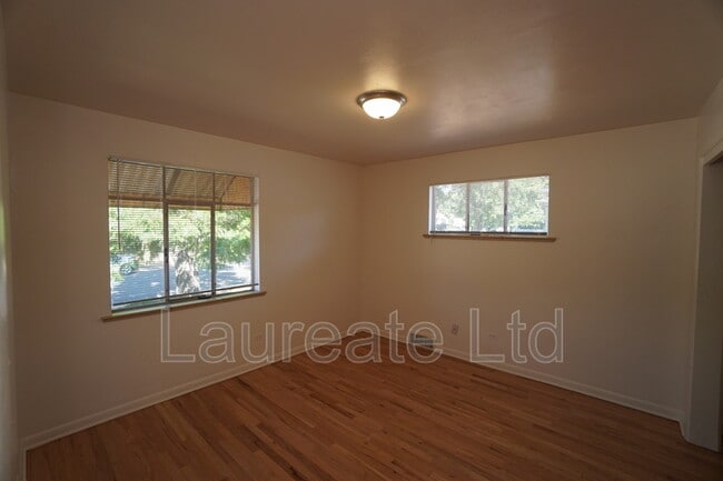 Building Photo - 5998 S Hill St