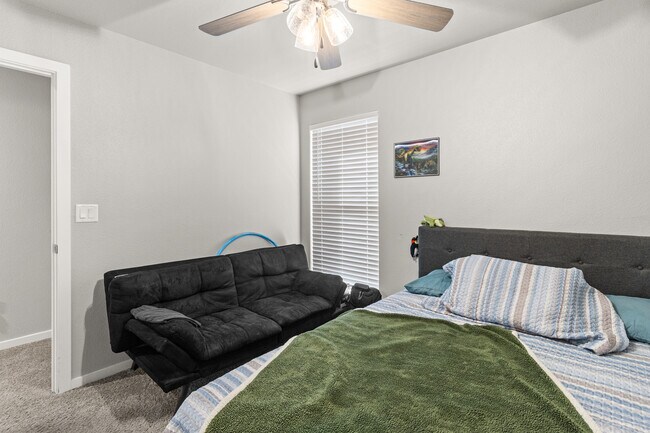 Building Photo - 9407 Ratliff Rdg