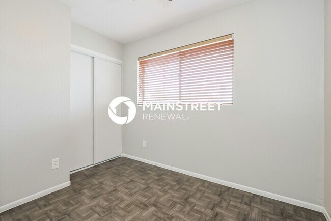Building Photo - 4 Bedroom Pet-Friendly Home in Tucson, AZ with Main Street Renewal