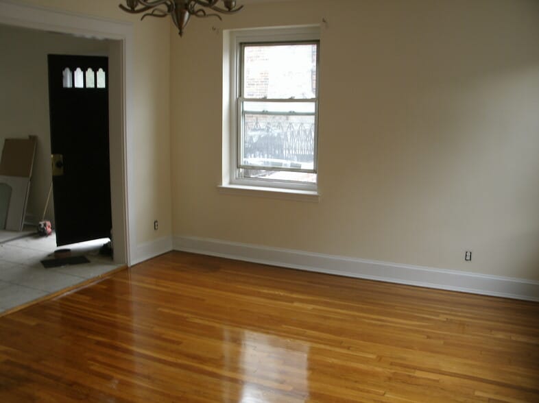 Building Photo - 5301 Glenwood Rd