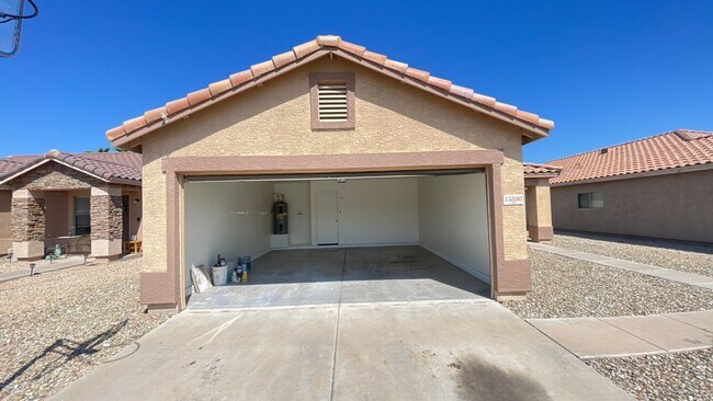 Building Photo - Cozy 3 bedroom home in Surprise!