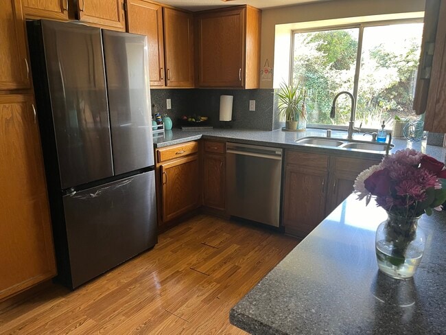 Building Photo - 29613 Via Sonroseo