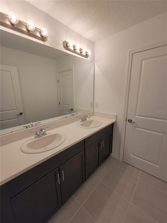 Building Photo - 5651 Costa Blanca Wy