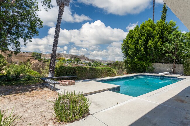 Building Photo - 6427 Dunlo Pl