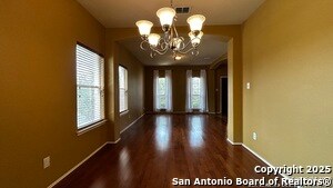 Building Photo - 515 Park Point