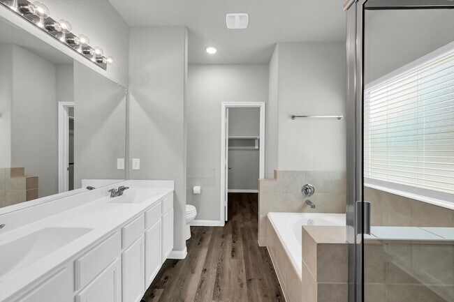 Building Photo - 2237 Raider Dr