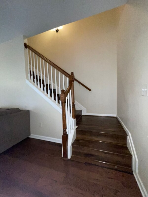 Building Photo - 3925 Silver Springs Rd