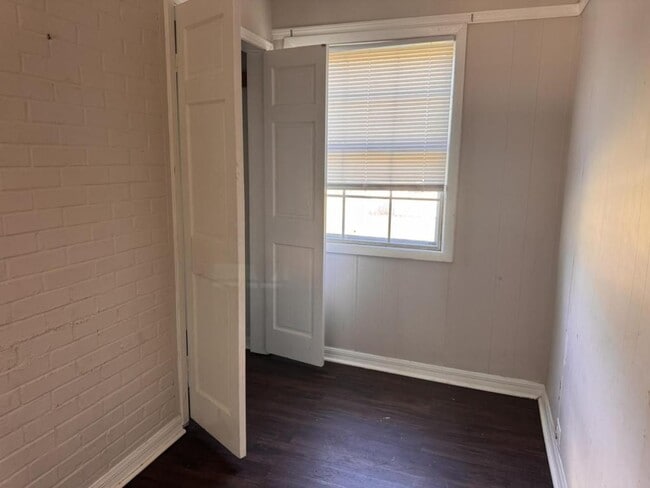 Building Photo - 2653 Foreman Cir