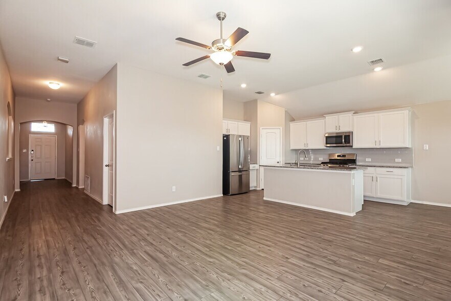 Building Photo - 14432 Leadrope Cir