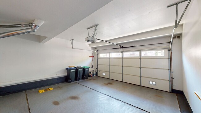 Building Photo - Beautiful 2 Bedroom Home in Windsong