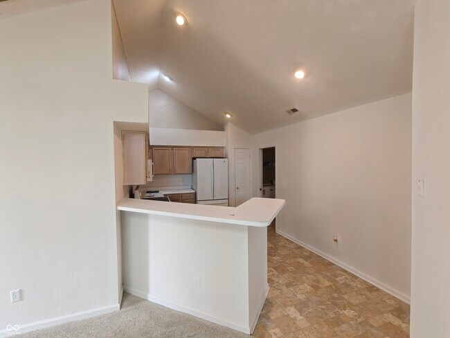 Building Photo - 2392 Steeple Chase
