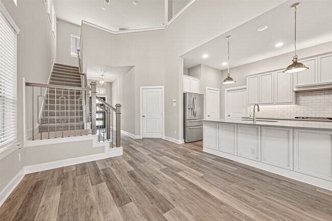 Building Photo - 23754 Pullin Market Dr