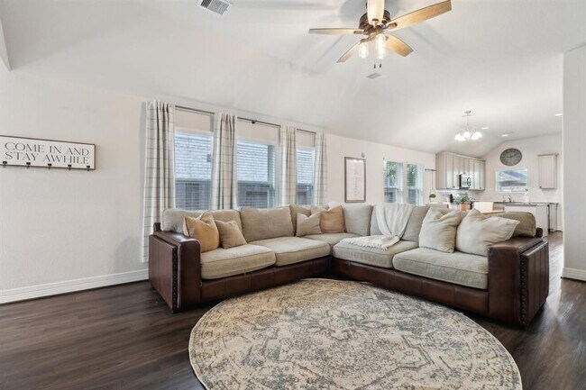 Building Photo - 40543 Berylline Ln.