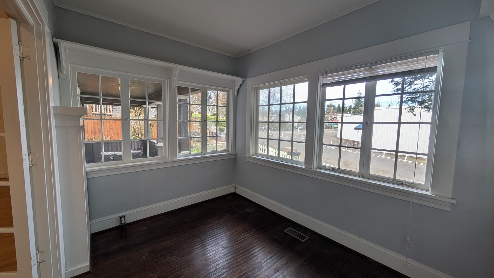 Building Photo - 3440 SW Falcon St