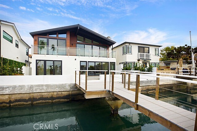 Building Photo - 4017 Channel